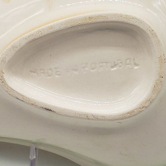 Portuguese Vintage Majolica Ceramic Green to Red Pear Shaped Bowl or Dish - Picture 6 of 13